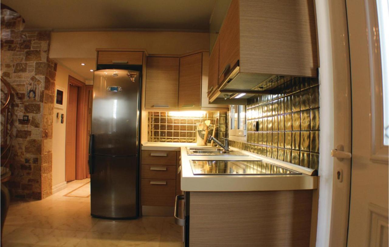 Amazing Home In Artemida With Kitchen Kültér fotó